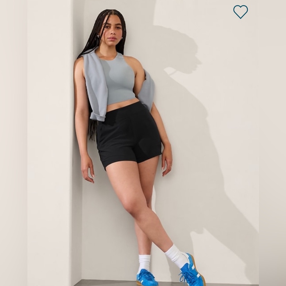 Athleta Brooklyn shorts, 16, black 🖤